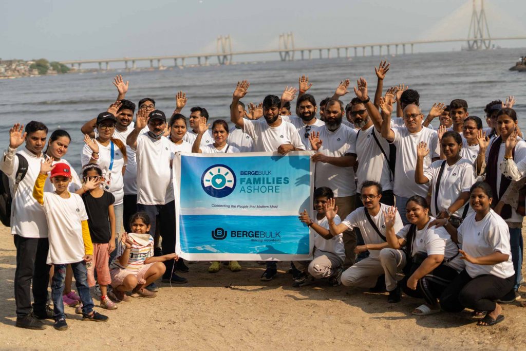 Families Ashore: beach cleanup in India